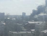 Надворные постройки на 50 кв.м загорелись на Фильченкова в Нижнем Новгороде 