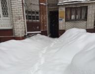 Мэр поручил проверить законность складирования снега на улице Германа Лопатина 