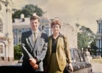 Глеб Никитин показал свою мать на фото из личного архива 