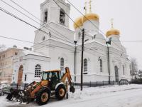 Вся муниципальная техника убирает снег в Нижнем Новгороде в режиме ЧС 