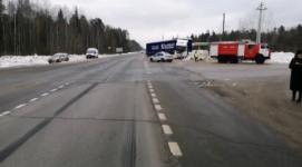 Двое погибли в ДТП с КамАЗом в Семеновском районе 10 февраля  