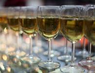 Продажу алкоголя в нижегородском общепите ограничат с 23 до 9 часов 