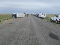 11 человек пострадали при опрокидывании автобуса из Нижнего Новгорода в Калмыкии 