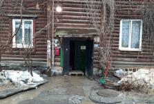 ОНФ провел «экскурсию в резиновых сапогах» по подъезду в Нижнем Новгороде 