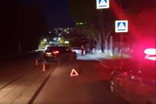 Женщина попала под колеса Porsche на Ошарской в Нижнем Новгороде 