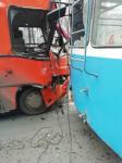 Трое нижегородцев пострадали при столкновении маршрутки и троллейбуса 