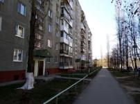 Мужчина погиб, упав с четвертого этажа в Автозаводском районе 