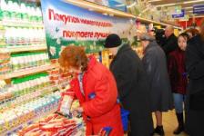 Увеличение к 2020 году доли местной продукции в торговых сетях до 70% позволит региону полностью обеспечивать себя продуктами питания, - Шанцев 