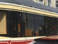 «Нижегородэлектротранс» опроверг появление трещин на стеклах нового ретро-трамвая 