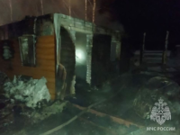 Трое детей погибли при пожаре в частном доме на Бору 