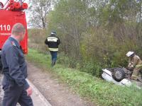 Волга опрокинулась в кювет в Нижегородской области 