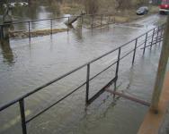 Низководный мост затопило в селе Никольское Нижегородской области 