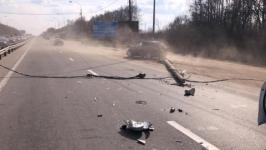Опора упала на дорогу на выезде из Нижнего Новгорода 