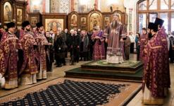 Митрополит Георгий совершил божественную литургию в Александро-Невском соборе Нижнего Новгорода 