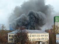 Двухэтажный жилой дом горит на Усиевича в Нижнем Новгороде 