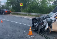 Водитель BMW попал в больницу после лобового ДТП в Дзержинске 