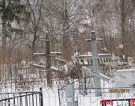 Супруги сдали на металлолом могильные ограды в Выксунском районе 