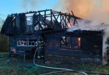 Жилые дома сгорели в нижегородском поселке 