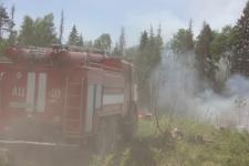 Сухая трава горела в Володарском и Сергачском районах 13 апреля 