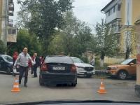 Жители Дзержинска пожаловались на закрытые выезды из дворов из-за праздника 