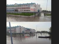 Вода разлилась вокруг новой школы в Боталово-4 на Бору 