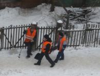 Более 50 дворникам регулярно задерживали зарплату в Московском районе 