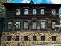 Новый стрит-арт Покраса Лампаса появился на старинном доме в Нижнем Новгороде 