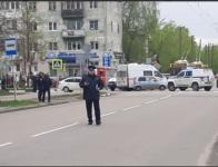 ОМОН обследовал найденный на остановке снаряд в Дзержинске 