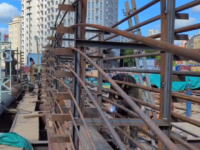 «Стена в грунте» на стройплощадке метро на площади Свободы готова наполовину 