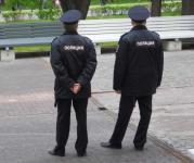 Полиция проводит проверку из-за кражи красных стульев с Большой Покровской 