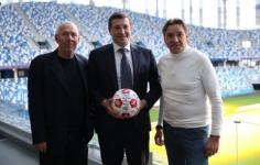 Глеб Никитин провел встречу с легендой футбола Олегом Романцевым 