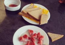 Нижегородцам рекомендовали отказаться от хлеба и мюсли на завтрак 