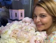 Нижегородская актриса Ирина Пегова показала цветы от любимого 