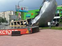 Ураганный ветер снес сцену-ракушку в центре Кстова 