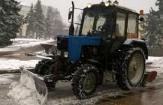 Трактор повредил фасад дома при уборке снега в центре Нижнего Новгорода 