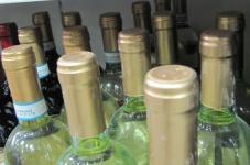 Бутылки с алкоголем на 250 тысяч рублей разбил нижегородец в ресторане 