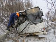 Автобус вылетел в кювет на Бору 