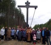 Поклонный крест установлен на въезде в деревню Конево Балахнинского района 