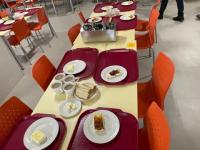 Горячие бутерброды и рикотту включили в меню нижегородских школ 