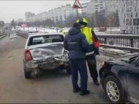 Пять автомобилей столкнулись на метромосту в Нижнем Новгороде 