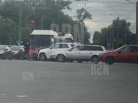 Водитель Citroën пострадал в массовом ДТП с автобусом в Нижнем Новгороде 