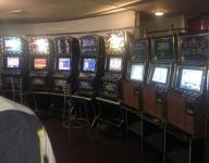 Около 50 игровых автоматов изъяли из помещения на улице Белинского 