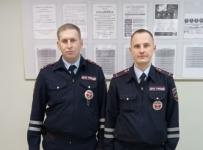 Автоинспекторы спасли людей на пожаре в Выксе 