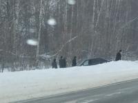 Автомобиль опрокинулся в кювет в Нижегородской области 23 февраля 