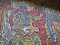 Советскую мозаику «Садко» отреставрировали на фасаде детсада №150 в Щербинках 