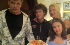 Экс-супруга Немцова прокомментировала ситуацию в мире в день его рождения 