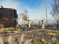 Пять домов и три постройки сгорели в нижегородском поселке Сява 