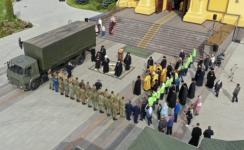 Нижегородская епархия отправила грузовик с теплыми вещами на Донбасс 