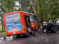 Массовое ДТП с автобусом Т-97 произошло на Автозаводе в Нижнем Новгороде  