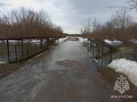 Низководный мост и дорогу затопило в Нижегородской области 26 марта   